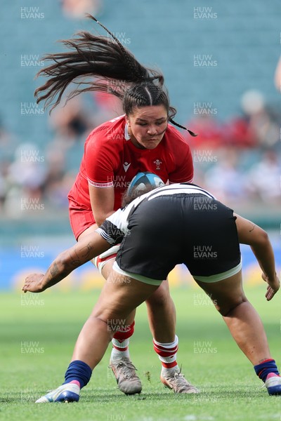 270626 - Barbarians v Wales Women - Jorja Aiono of Wales charges forward
