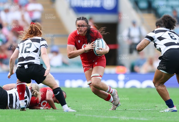 270626 - Barbarians v Wales Women - Jorja Aiono of Wales charges forward