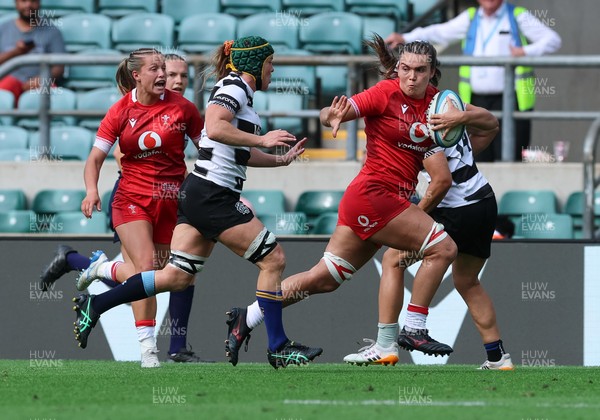 270626 - Barbarians v Wales Women - Bryonie King of Wales