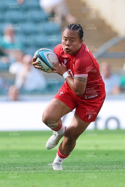 270626 - Barbarians v Wales Women - Jenna De Vera of Wales