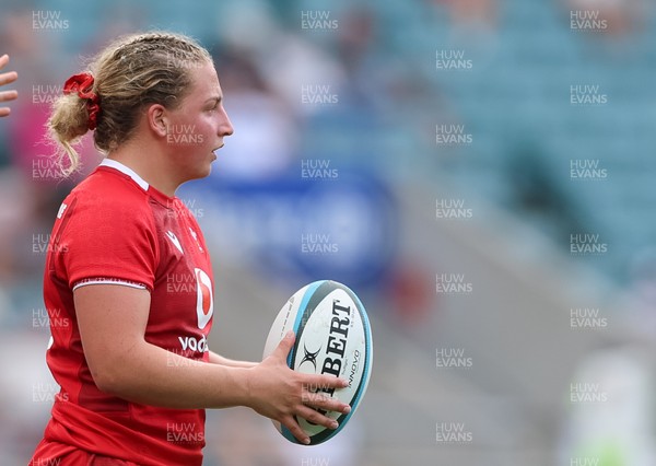 270626 - Barbarians v Wales Women - Molly Reardon of Wales