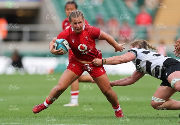 270626 - Barbarians v Wales Women - Molly Reardon of Wales