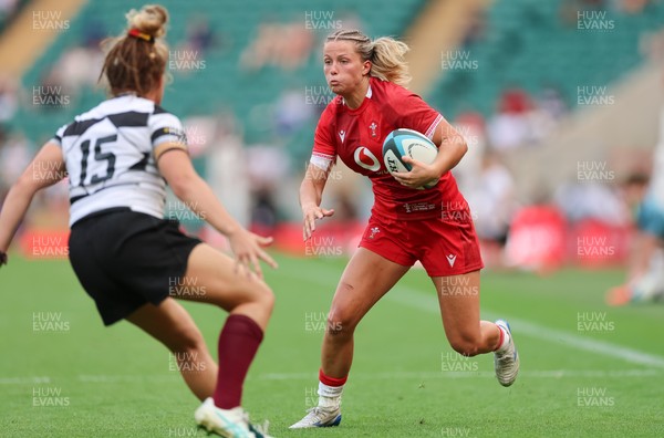 270626 - Barbarians v Wales Women - Amy Williams of Wales