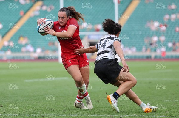 270626 - Barbarians v Wales Women - Courtney Keight of Wales races in to score try