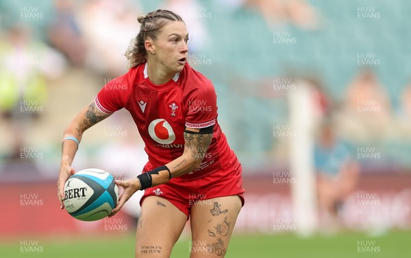 270626 - Barbarians v Wales Women - Keira Bevan of Wales