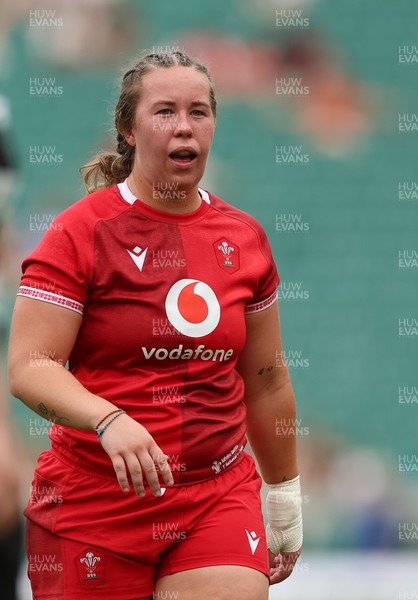 270626 - Barbarians v Wales Women - Katherine Baverstock of Wales