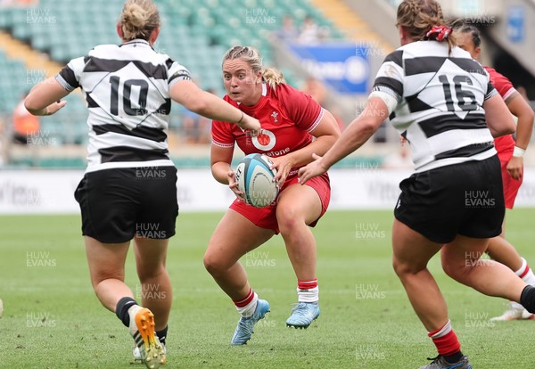 270626 - Barbarians v Wales Women - Freya Bell of Wales takes on Liv McGoverne of Barbarians