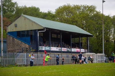 020526 - Bargoed Athletic v Bettws - Admiral National League 5 East - 