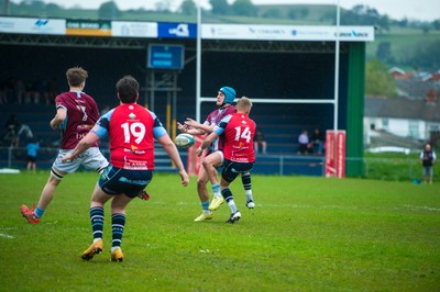 020526 - Bargoed Athletic v Bettws - Admiral National League 5 East - 