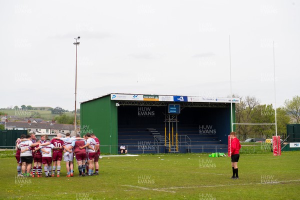 020526 - Bargoed Athletic v Bettws - Admiral National League 5 East - 