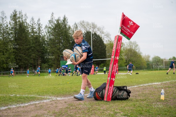 020526 - Bargoed Athletic v Bettws - Admiral National League 5 East - 