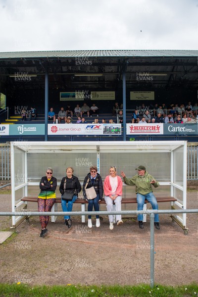 020526 - Bargoed Athletic v Bettws - Admiral National League 5 East - 