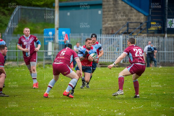 020526 - Bargoed Athletic v Bettws - Admiral National League 5 East - 