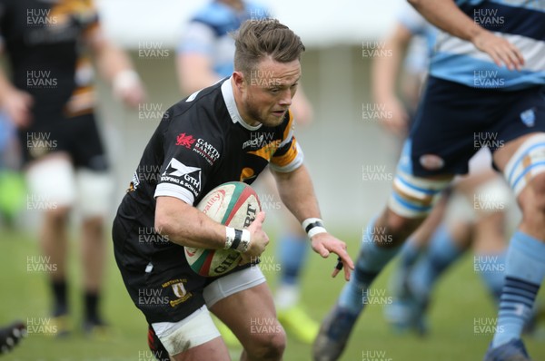 120518 - Bargoed v Merthyr, Principality Premiership - Justin James of Merthyr races in to score try