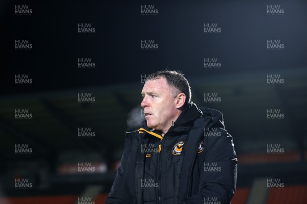 121223 - Barnet FC v Newport County - FA Cup Second Round Replay - Newport County Manager Graham Coughlan 