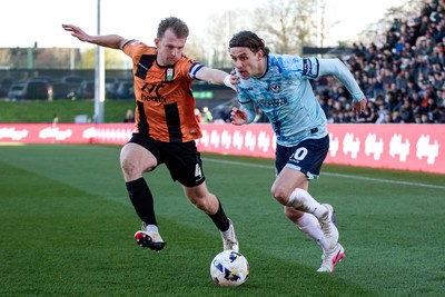 140326 - Barnet v Newport County - Sky Bet League 2 - Danny Collinge of Barnet and Harrison Biggins of Newport County in action