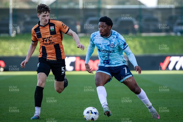 140326 - Barnet v Newport County - Sky Bet League 2 - Adam Senior of Barnet and Bobby Kamwa of Newport County in action