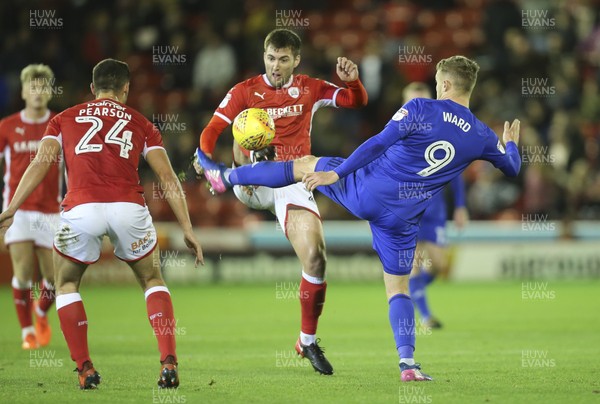 211117 - Barnsley v Cardiff City, Sky Bet Championship - Danny Ward of Cardiff City and Gary Gardner of Barnsley compete for the ball