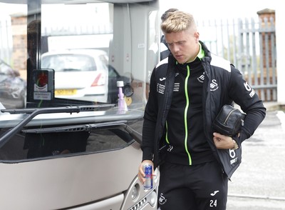 191019 - Barnsley v Swansea City - Sky Bet Championship - Jake Bidwell of Swansea