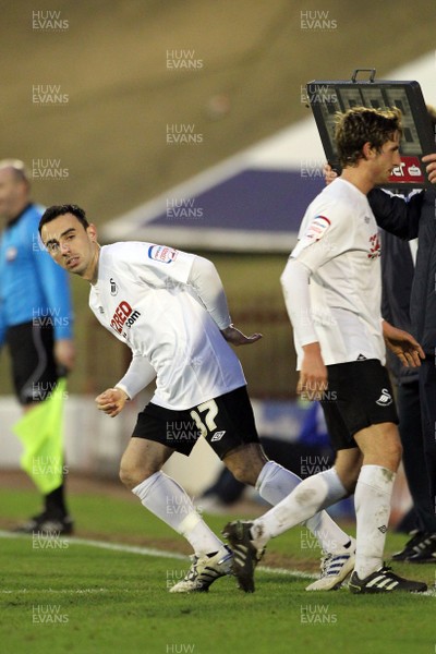 22.01.11 -Barnsley v Swansea City, Npower Championship - Swansea City's Leon Britton returns 