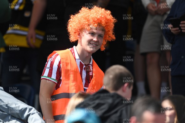 020526 - Barrow v Newport County - Sky Bet League 2 -  Fans