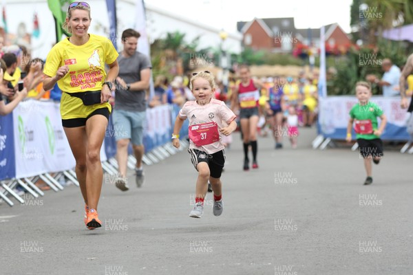 040819 - Barry Island 10k road race, Barry - Runners take part in the 50m Toddler Dash