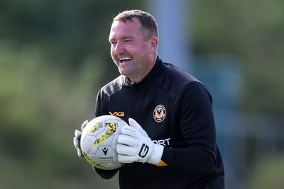 250725 - Barry Town United v Newport County - Pre Season Friendly - Newport County Goalkeeper Coach, Lee Kendall