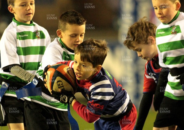 100212 Cardiff Blues v Connacht - RaboDirect PRO 12 -Blues' Tag rugby Barry(green and white) v Penarth