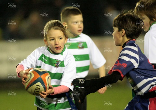 100212 Cardiff Blues v Connacht - RaboDirect PRO 12 -Blues' Tag rugby Barry(green and white) v Penarth