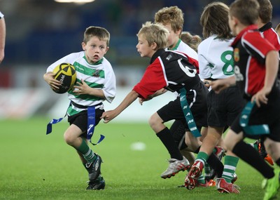 01.10.11 - Cardiff Blues v Glasgow Warriors, RaboDirect Pro 12 - Action from the Barry v Rhydfelin Half Time Under 8s Tag Match    