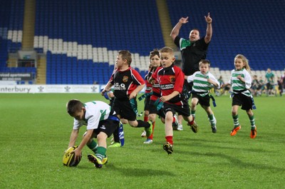 01.10.11 - Cardiff Blues v Glasgow Warriors, RaboDirect Pro 12 - Action from the Barry v Rhydfelin Half Time Under 8s Tag Match    