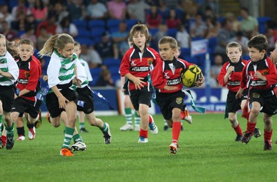 01.10.11 - Cardiff Blues v Glasgow Warriors, RaboDirect Pro 12 - Action from the Barry v Rhydfelin Half Time Under 8s Tag Match    