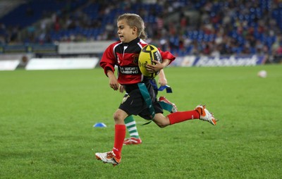 01.10.11 - Cardiff Blues v Glasgow Warriors, RaboDirect Pro 12 - Action from the Barry v Rhydfelin Half Time Under 8s Tag Match    