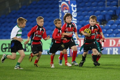 01.10.11 - Cardiff Blues v Glasgow Warriors, RaboDirect Pro 12 - Action from the Barry v Rhydfelin Half Time Under 8s Tag Match    