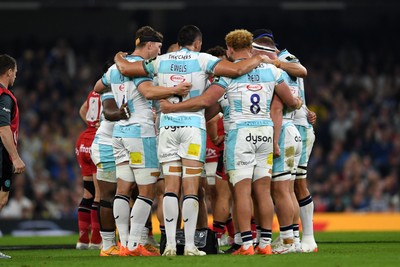 230525 - Bath Rugby v Lyon Olympique Universitaire - EPCR Challenge Cup Final - Bath huddle