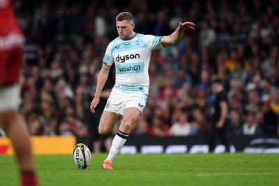 230525 - Bath Rugby v Lyon Olympique Universitaire - EPCR Challenge Cup Final - Finn Russell of Bath Rugby kicks the conversion
