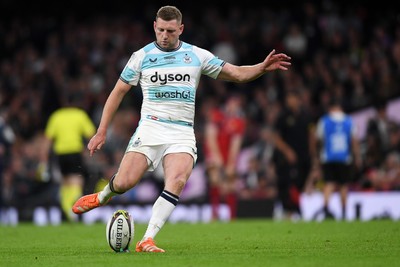230525 - Bath Rugby v Lyon Olympique Universitaire - EPCR Challenge Cup Final - Finn Russell of Bath Rugby kicks the conversion