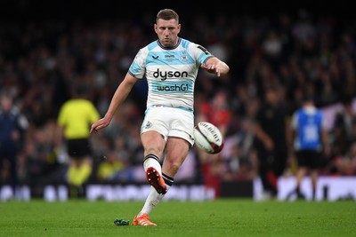 230525 - Bath Rugby v Lyon Olympique Universitaire - EPCR Challenge Cup Final - Finn Russell of Bath Rugby kicks the conversion