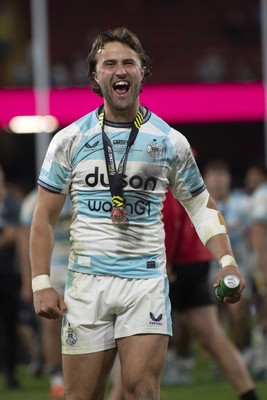 230525 - Bath Rugby v Lyon Olympique Universitaire - EPCR Challenge Cup Final - Tom de Glanville of Bath Rugby celebrates the win at full time