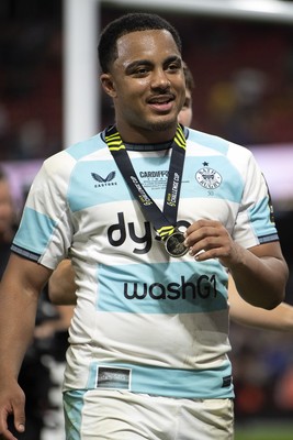 230525 - Bath Rugby v Lyon Olympique Universitaire - EPCR Challenge Cup Final - Max Ojomoh of Bath Rugby celebrates the win at full time