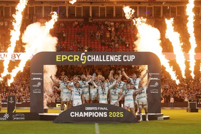 230525 - Bath Rugby v Lyon Olympique Universitaire - EPCR Challenge Cup Final - Bath celebrate lifting the trophy