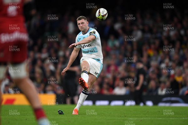 230525 - Bath Rugby v Lyon Olympique Universitaire - EPCR Challenge Cup Final - Finn Russell of Bath Rugby kicks the conversion