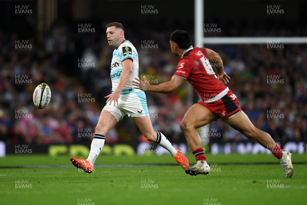 230525 - Bath Rugby v Lyon Olympique Universitaire - EPCR Challenge Cup Final - Finn Russell of Bath Rugby