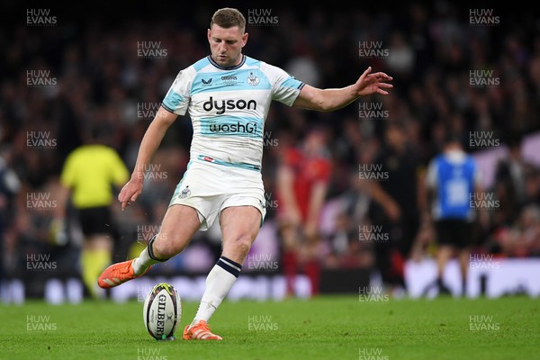 230525 - Bath Rugby v Lyon Olympique Universitaire - EPCR Challenge Cup Final - Finn Russell of Bath Rugby kicks the conversion