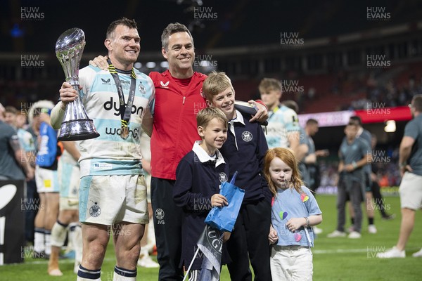 230525 - Bath Rugby v Lyon Olympique Universitaire - EPCR Challenge Cup Final - Ben Spencer of Bath Rugby and Johann van Graan, Bath Head Coach with the trophy at full time