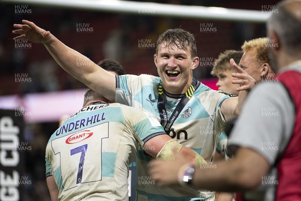 230525 - Bath Rugby v Lyon Olympique Universitaire - EPCR Challenge Cup Final - Ted Hill of Bath Rugby celebrates the win at full time