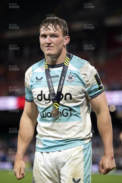 230525 - Bath Rugby v Lyon Olympique Universitaire - EPCR Challenge Cup Final - Ted Hill of Bath Rugby celebrates the win at full time