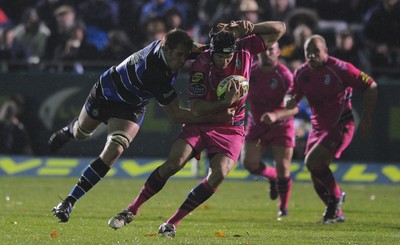 05.11.10 - Bath v Cardiff Blues - LV= Cup - Ben White of Cardiff Blues is stopped by John van der Giessen of Bath. 