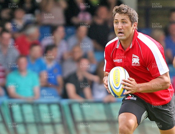 110812 - Bath v London Welsh - Preseason Friendly -Gavin Henson of London Welsh