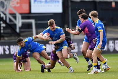 220426 - Bath v Loughborough - Men's BUCS Final - Will Keylock of Bath is challenged by Tom Rowe of Loughborough
